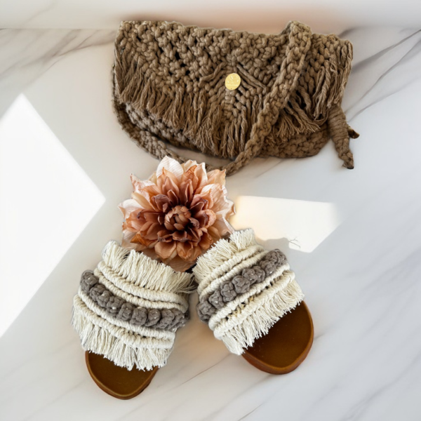 sandaias_y_cartera_ii_mayela_moreno