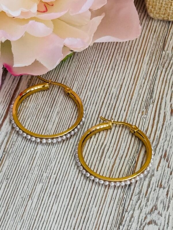 Aretes Perla Dorada Medianos